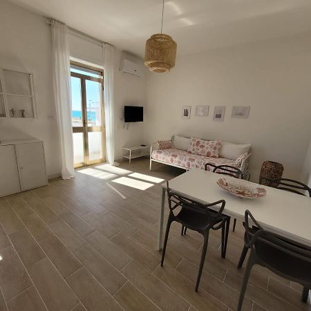 Appartamento Demetrio 50M Mare & Shopping 丽都玛里尼 外观 照片